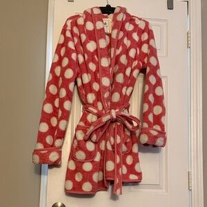Aerie Pink and White Fleece Robe